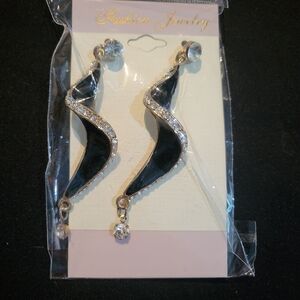 Fashion jewelry earrings